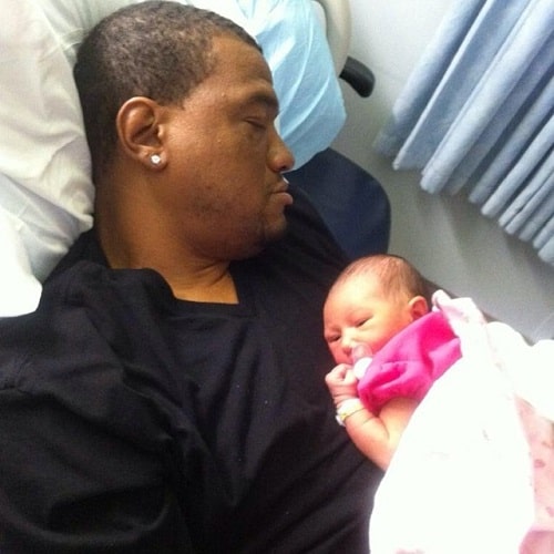 A picture of Summer Marie with her daddy.